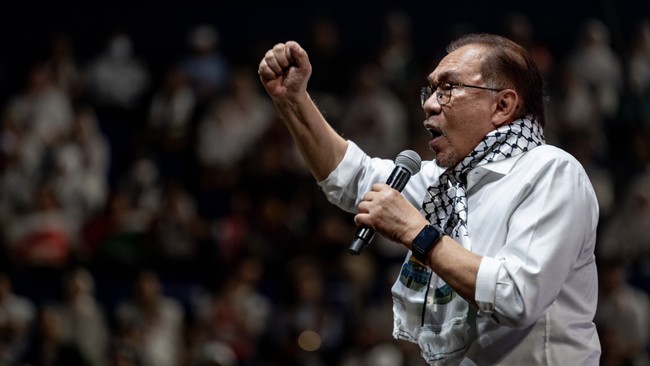 Perdana Menteri Malaysia, Anwar Ibrahim mengumumkan Kuala Lumpur tengah menyiapkan draf resolusi terkait kebiadaban agresi Israel di Palestina untuk diajukan ke Majelis Umum PBB (UNGA).